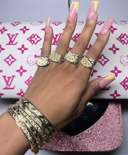HK Face Ring