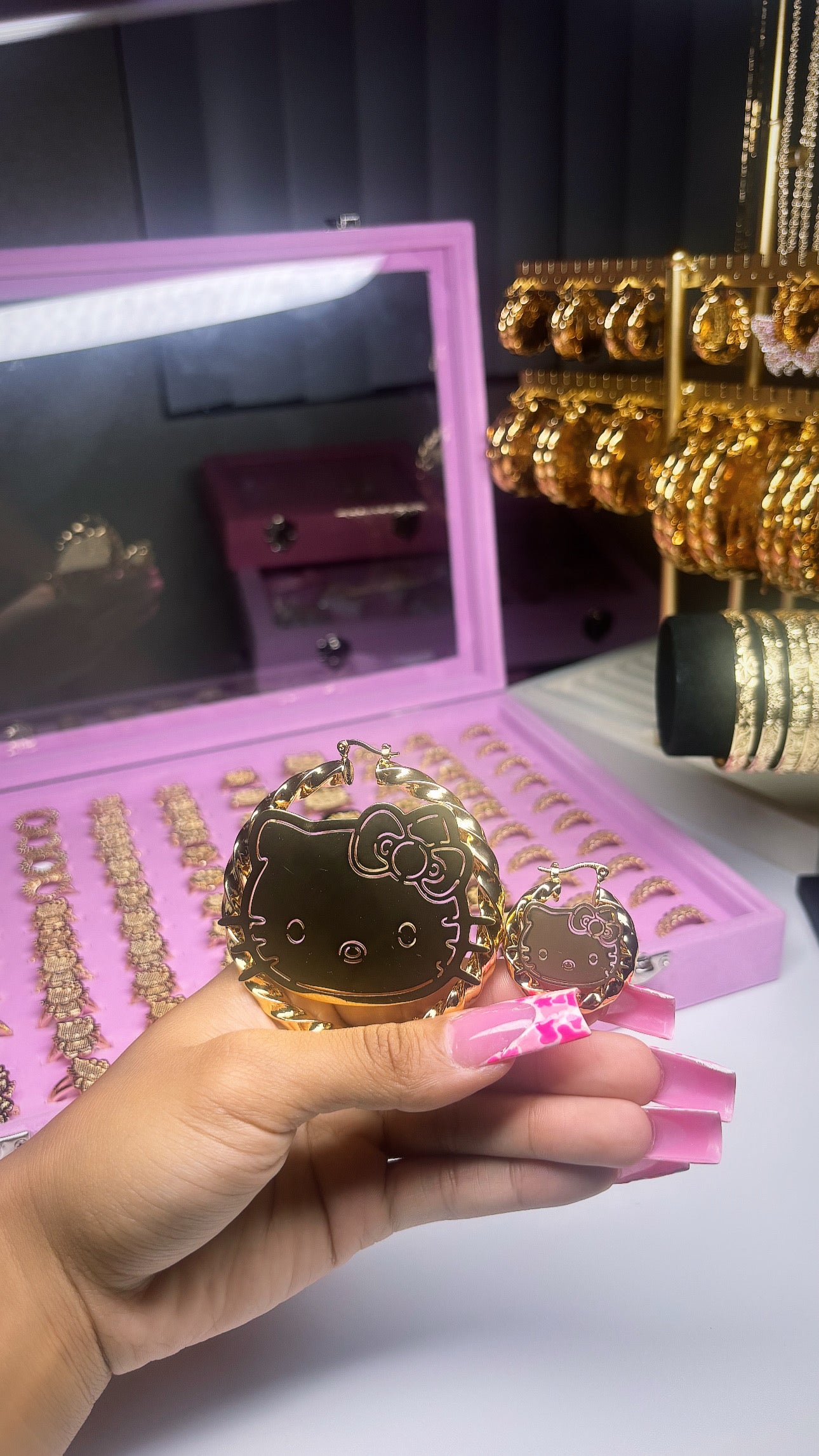 HK Face Hoops